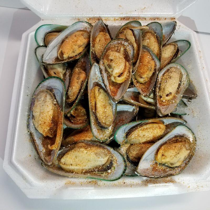 T8. 2Lbs. Mussels